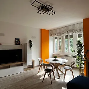 The Bright Place: Wide And Modern In Mailand